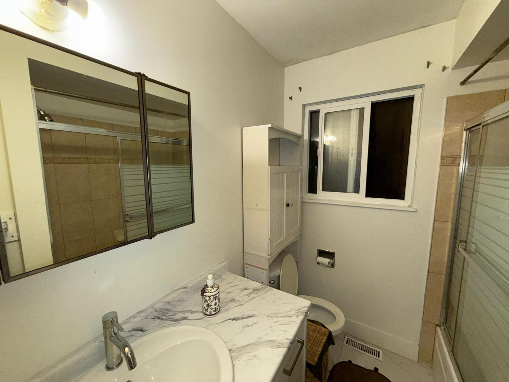 Prime Single Hostel *