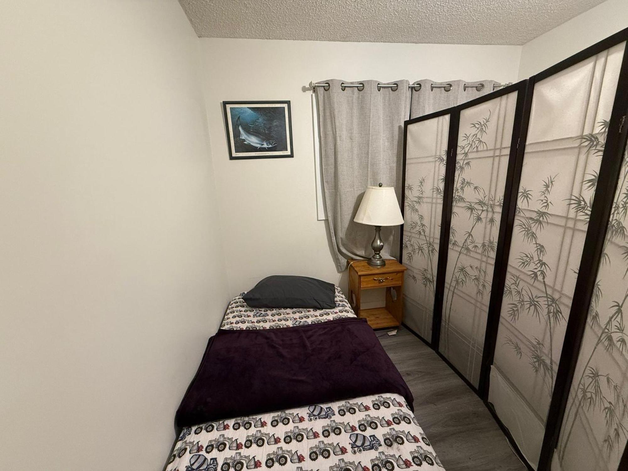 Prime Single Hostel Surrey