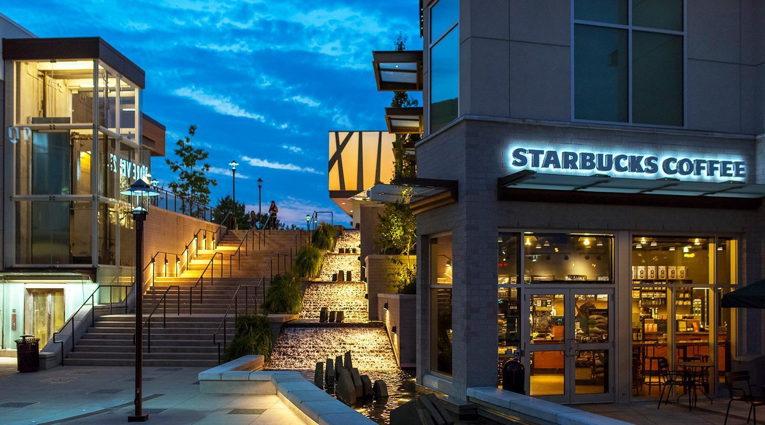 Airport Homestay Surrey- 24 Hrs Self-checkin 25 Min Drive - Walk To Restaurants, Shopping, Transit