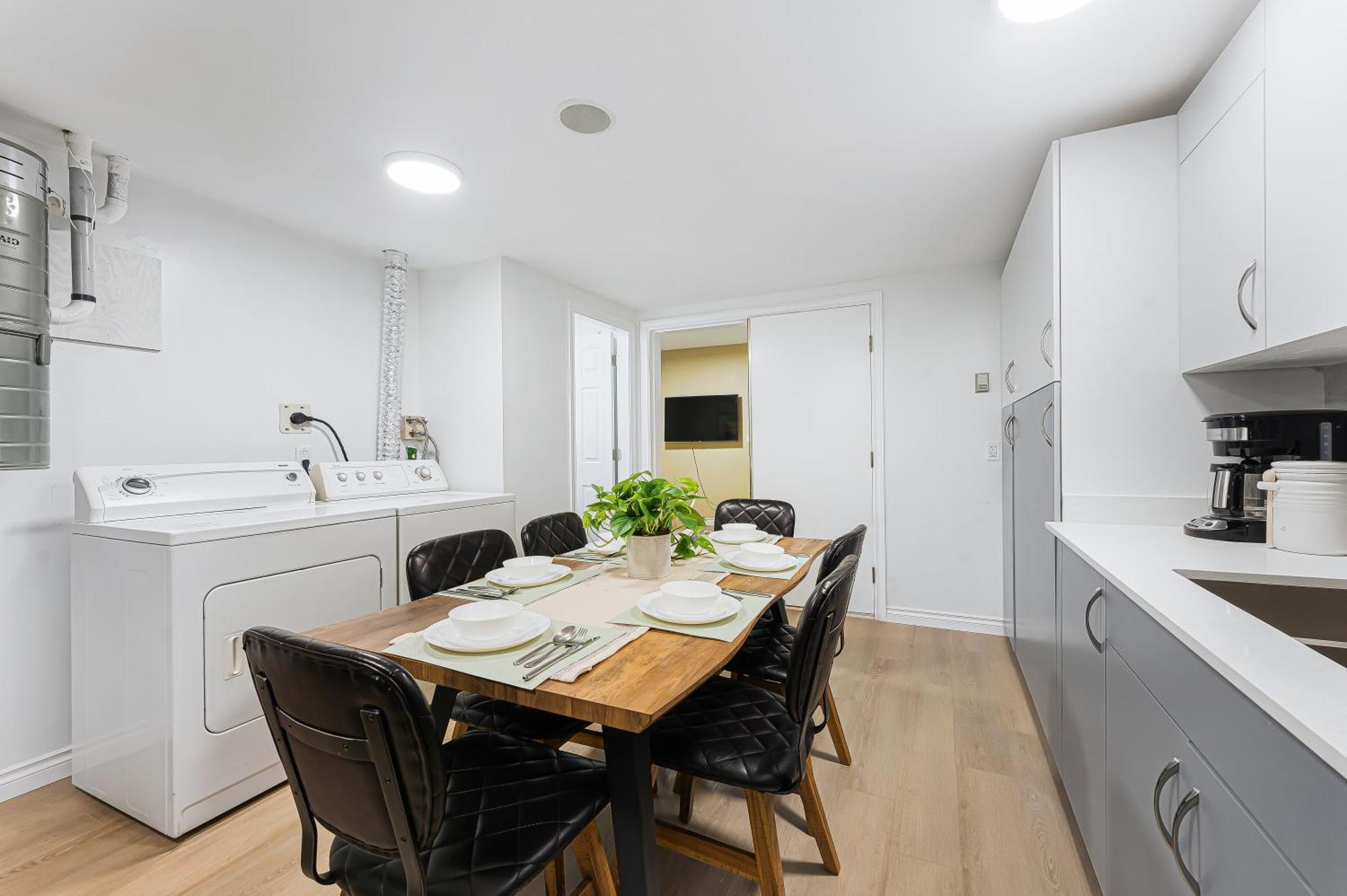 3 Bedroom In Heart Of Fleetwood With Garage Holiday home Surrey
