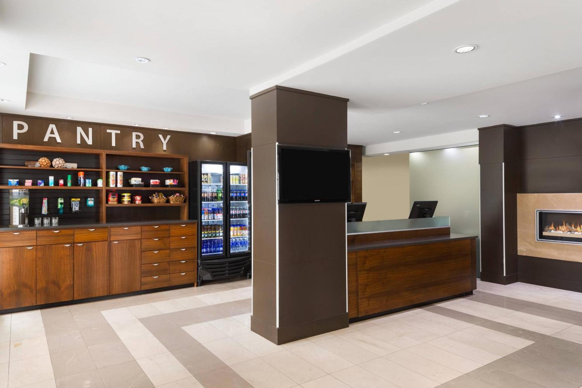 Hotel Four Points By Sheraton 3*