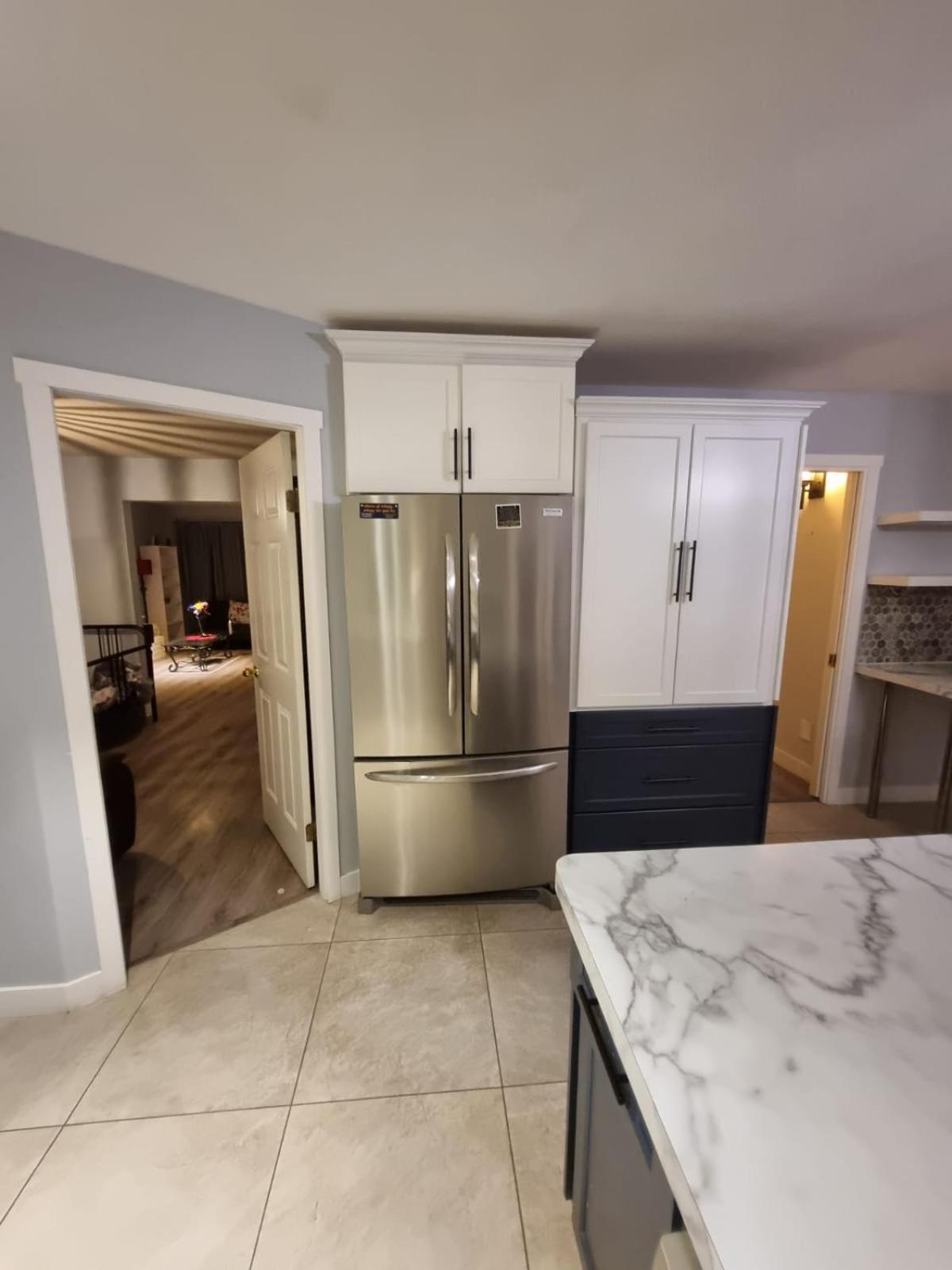 Homestay Anne's Luxury - Near White Rock