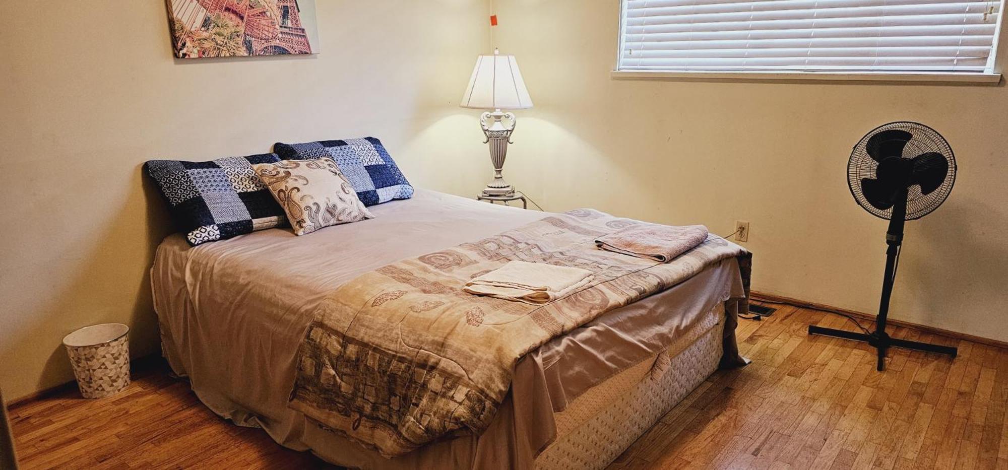 Homestay Cost Room-24x7 Checkin-flexible Checkout *