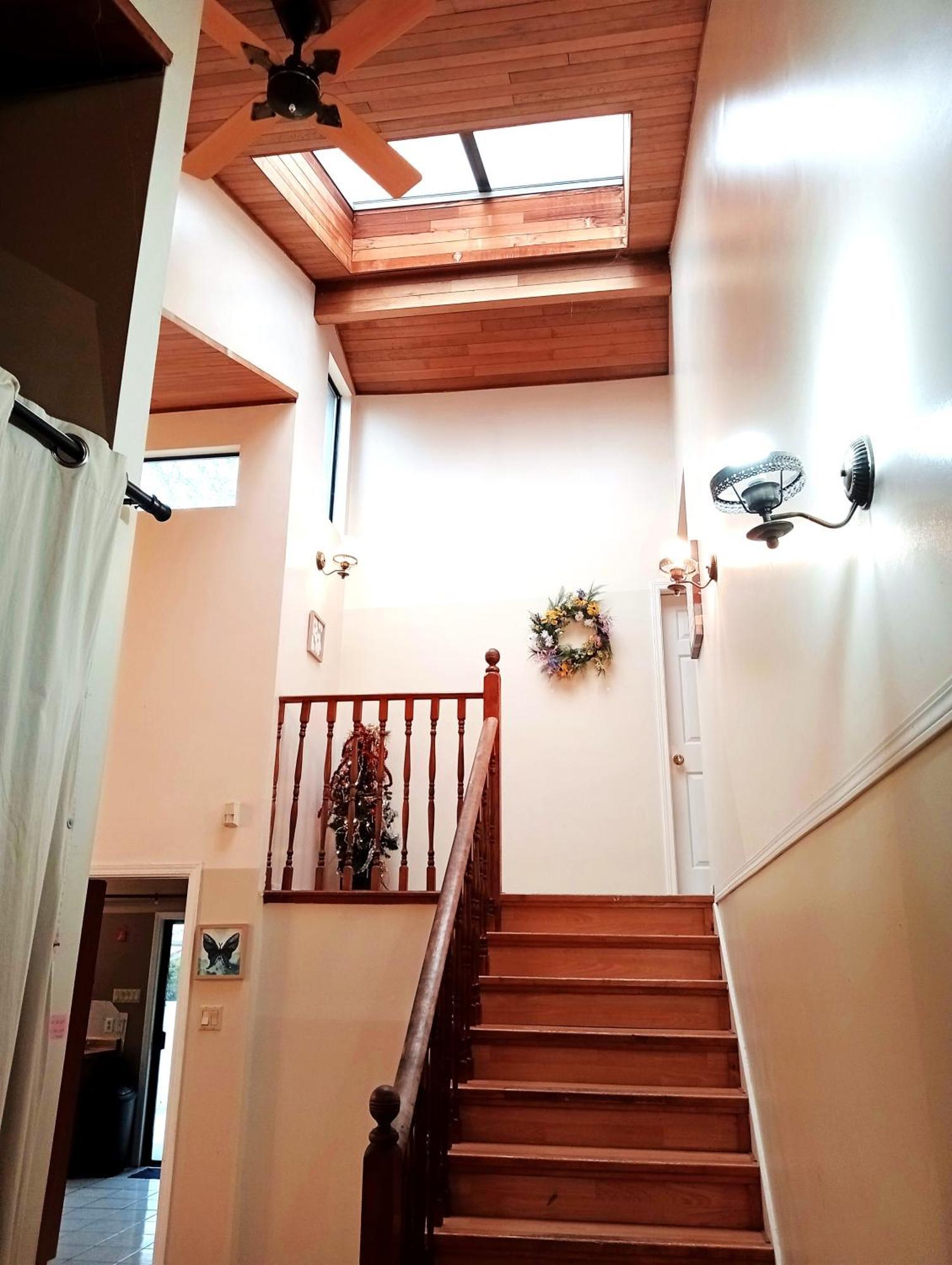 Comfortable Bed In Shared Open & Spacious Room- 39 Cad Only