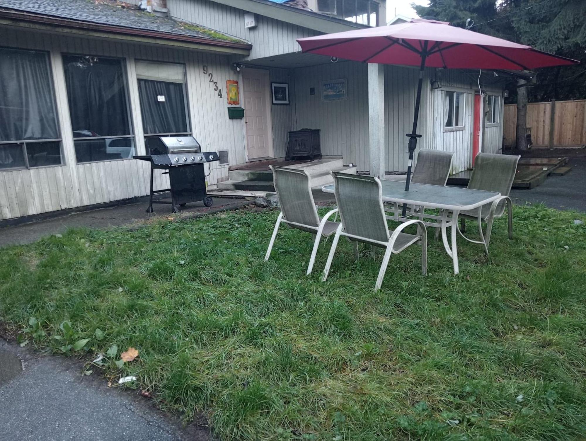 Comfortable Bed In Shared Open & Spacious Room- 39 Cad Only *