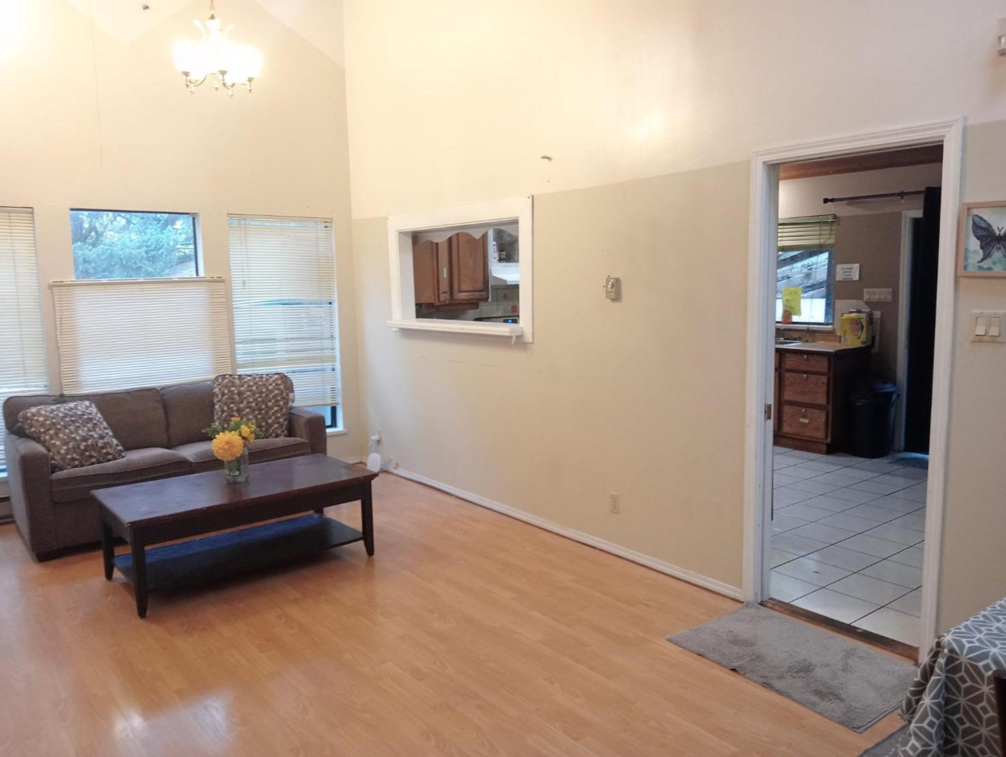 Comfortable Bed In Shared Open & Spacious Room- 39 Cad Only Surrey