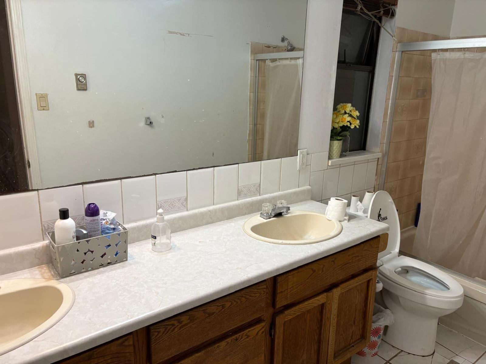 Comfortable Bed In Shared Open & Spacious Room- 39 Cad Only Homestay *