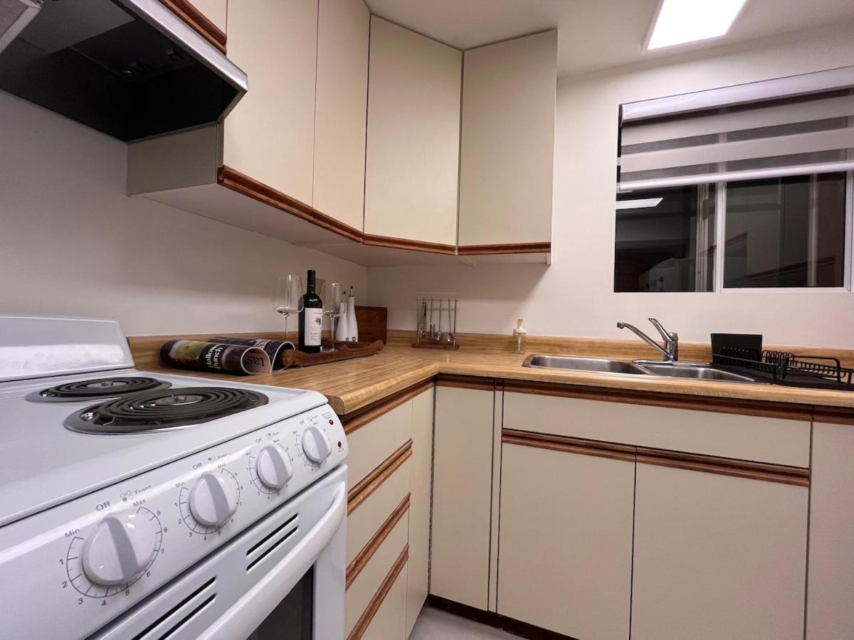 Apartment Peter's Place - 2bed & Bath Stunning Views Surrey