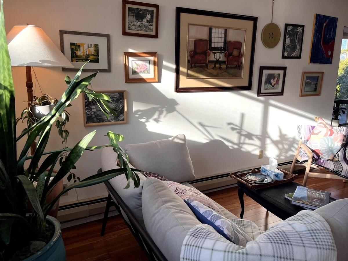 Peter's Place - 2bed & Bath Stunning Views Apartment