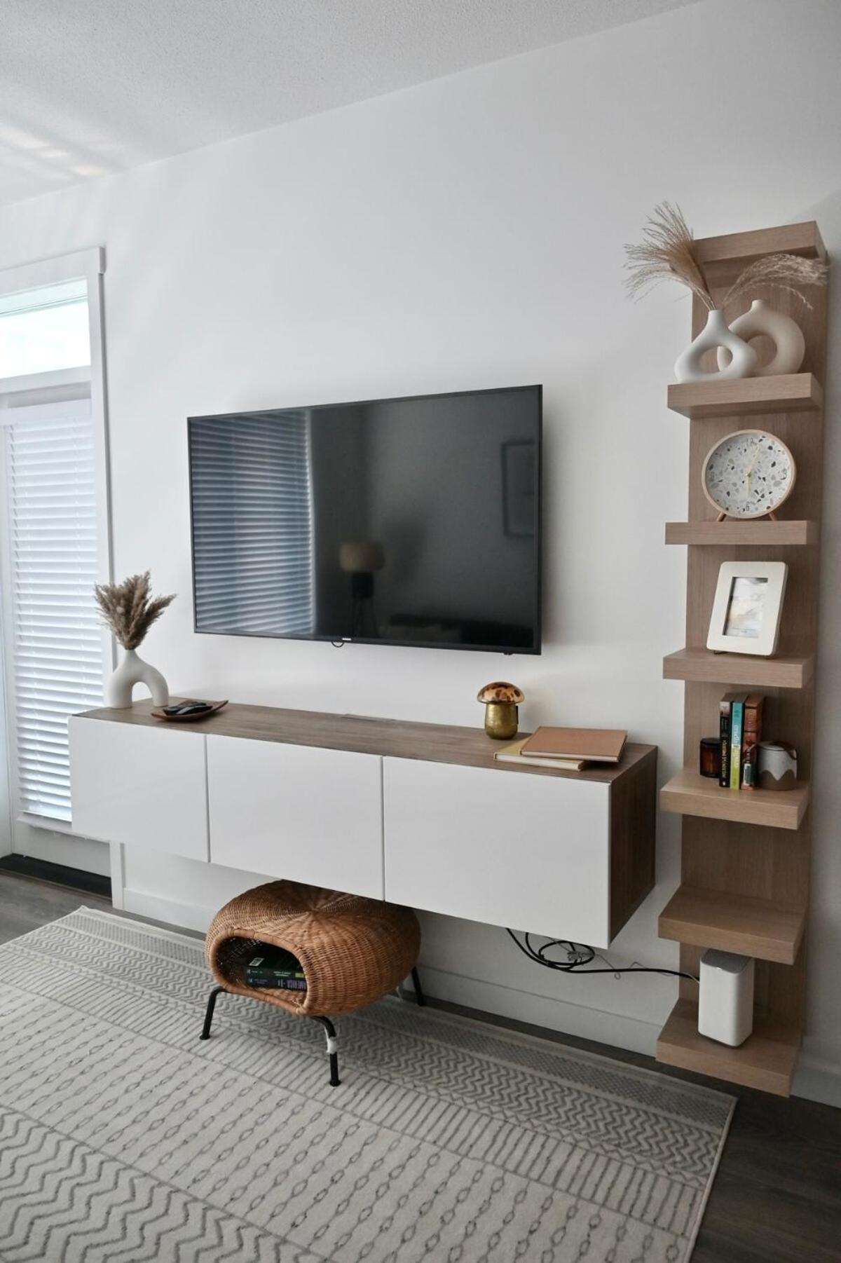 Premium 2 Bedroom Boho In Location Apartment *
