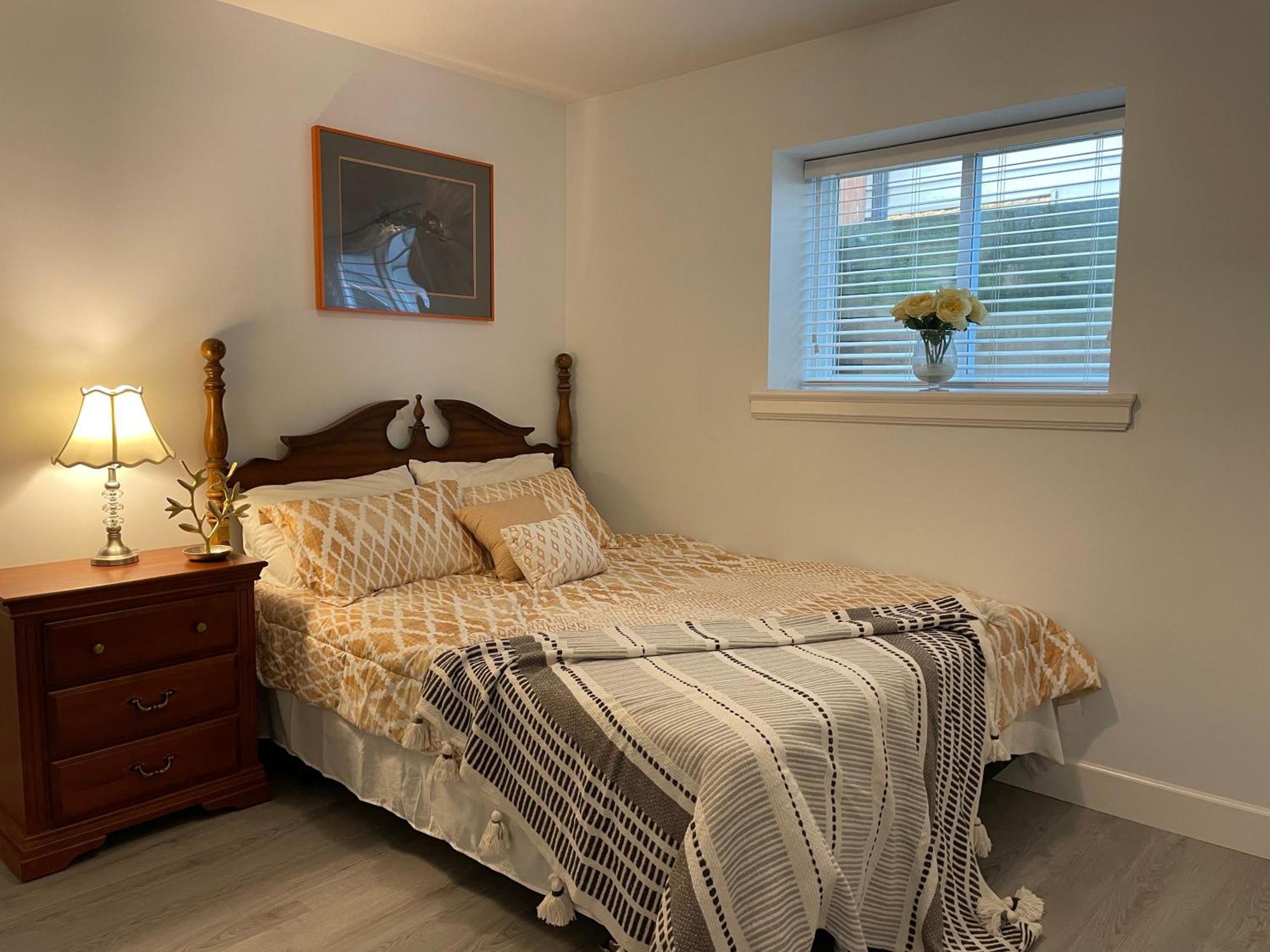 4 Beds Cozy Retreat Villa Surrey