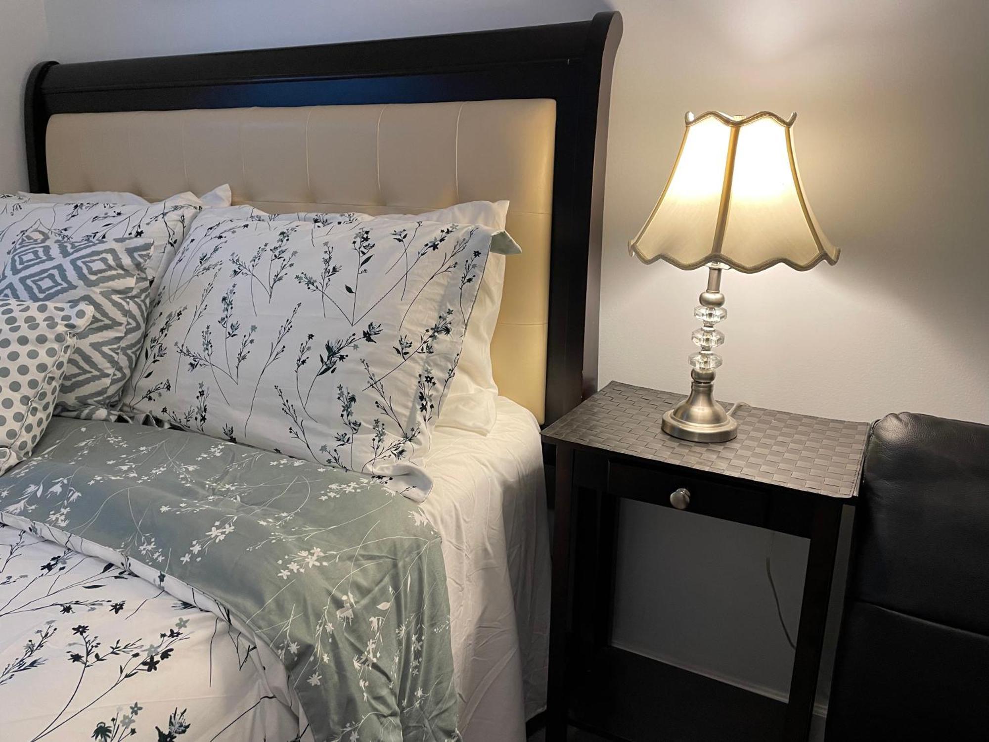 4 Beds Cozy Retreat Surrey