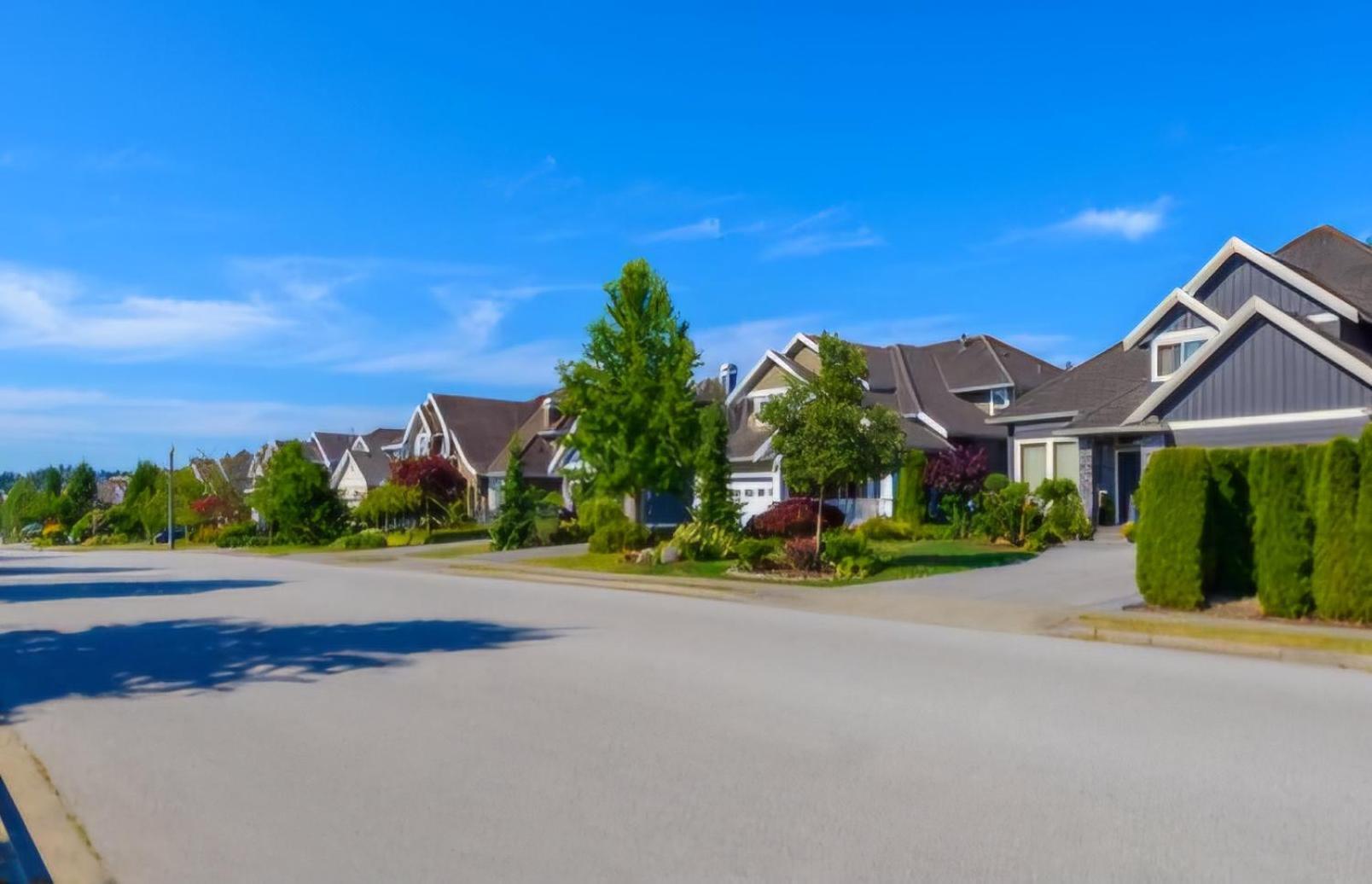 Villa 4 Beds Cozy Retreat Surrey