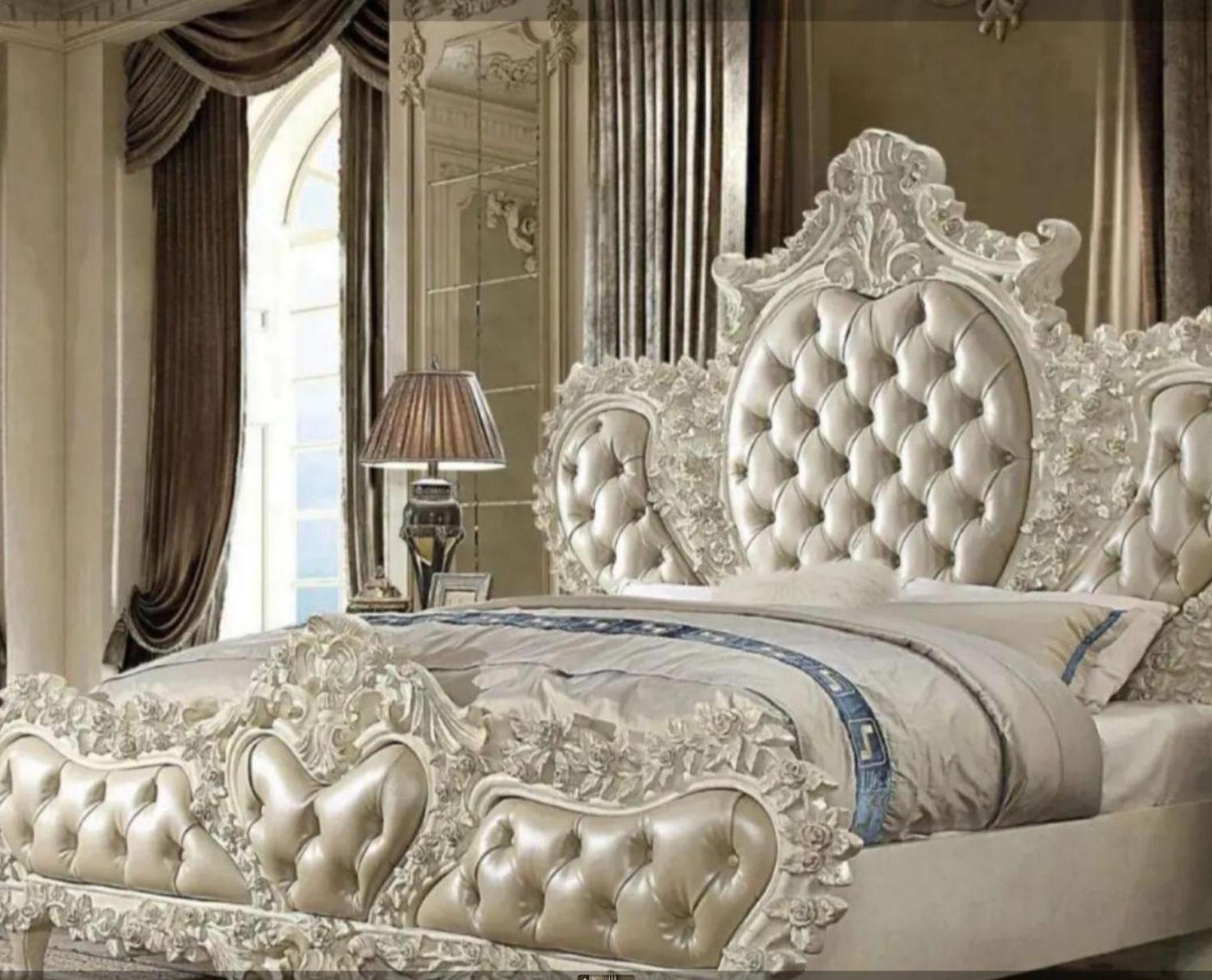 Empress Madani Palace , *