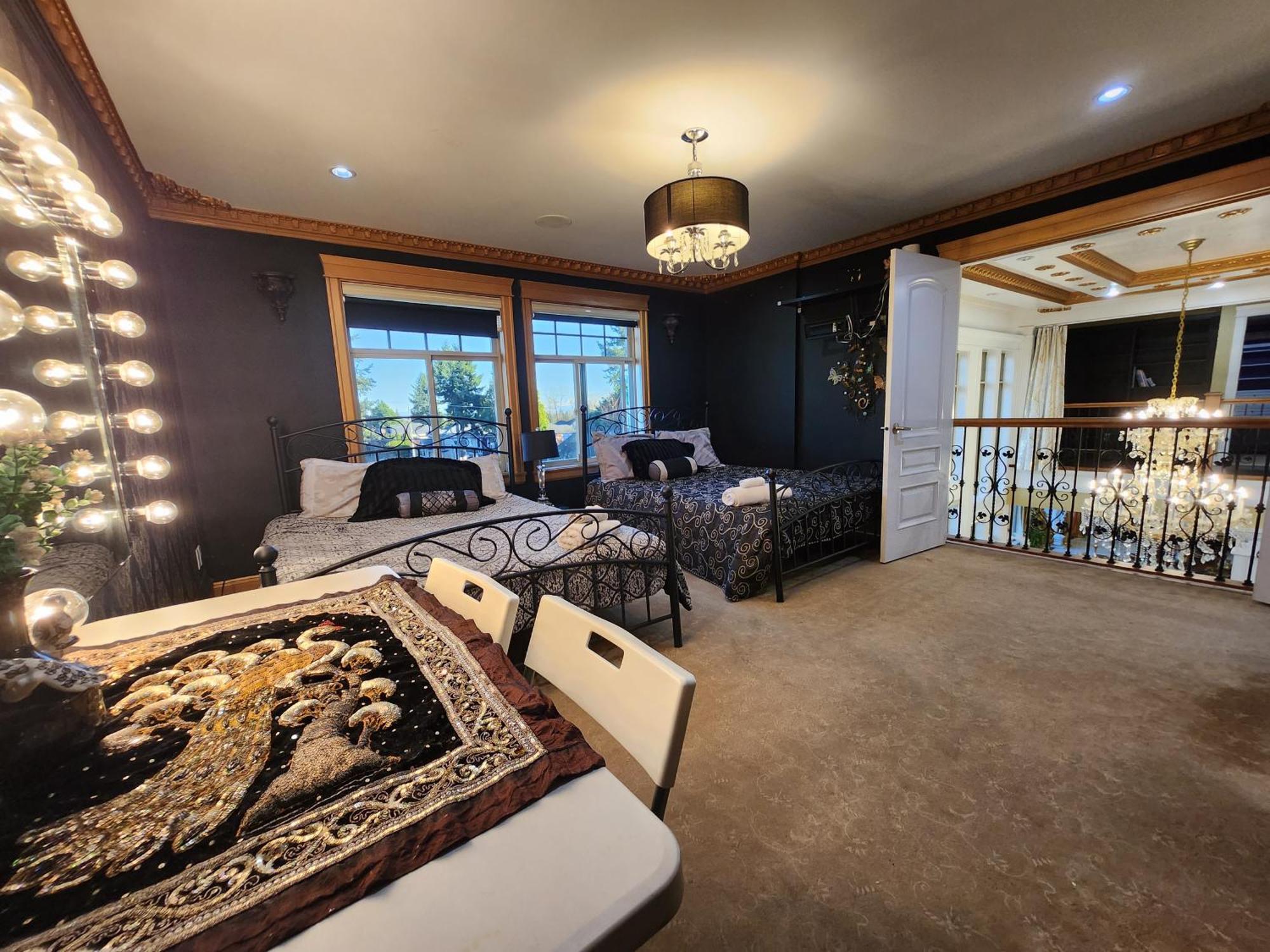 Empress Madani Palace ,