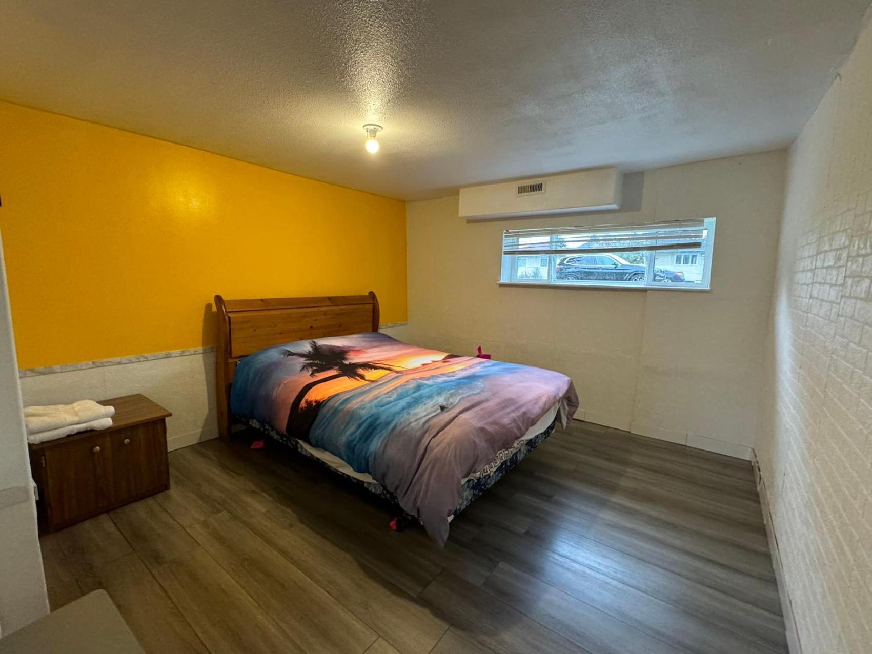 Homestay Surrey Central Surrey