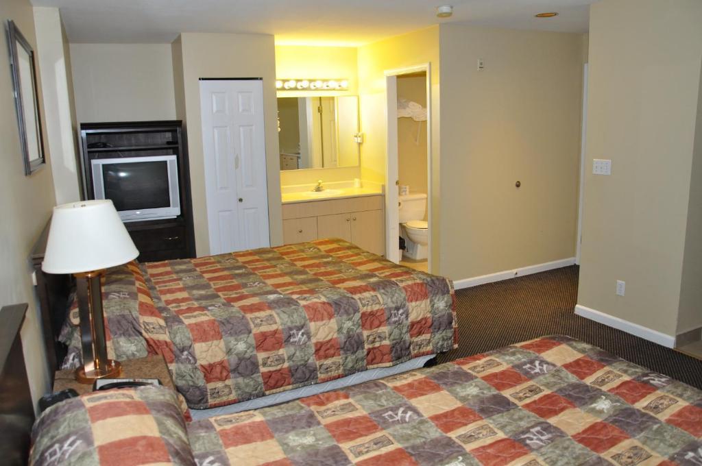 Canadian Hotel Surrey