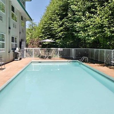 Four Points By Sheraton Surrey