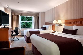 Hotel Four Points By Sheraton 3*