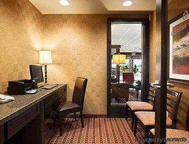 Ramada By Wyndham Surrey/langley 3* Surrey
