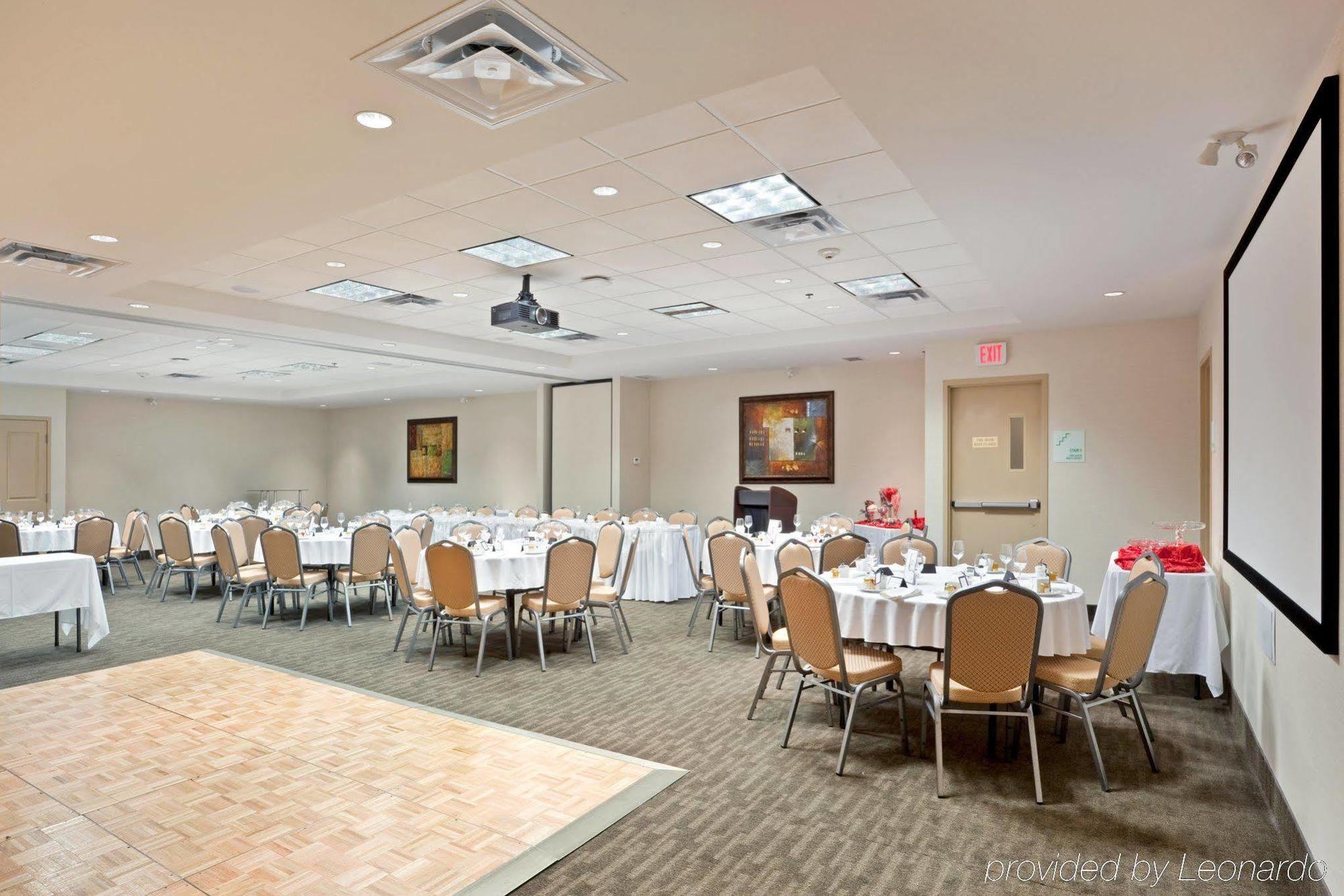 & East - Cloverdale By Ihg 3*