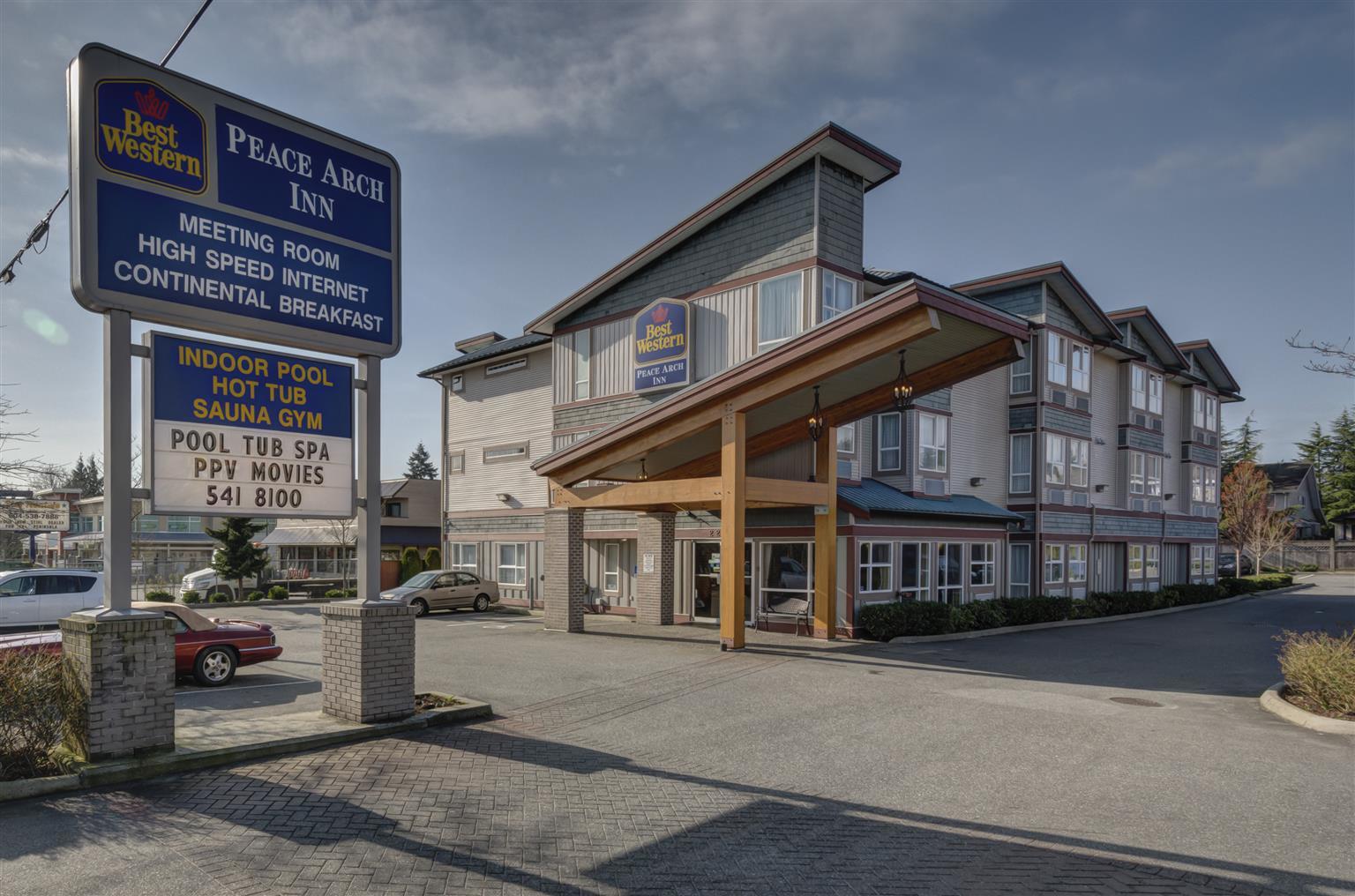 Western Peace Arch Hotel Surrey
