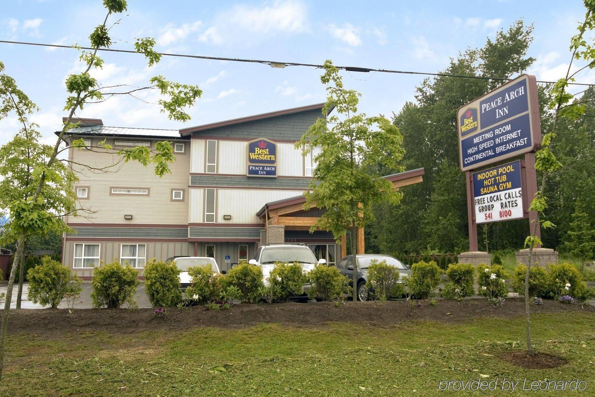 Western Peace Arch Hotel 3*