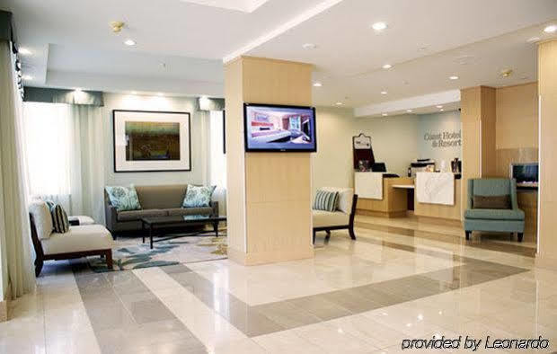 Four Points By Sheraton Hotel Surrey