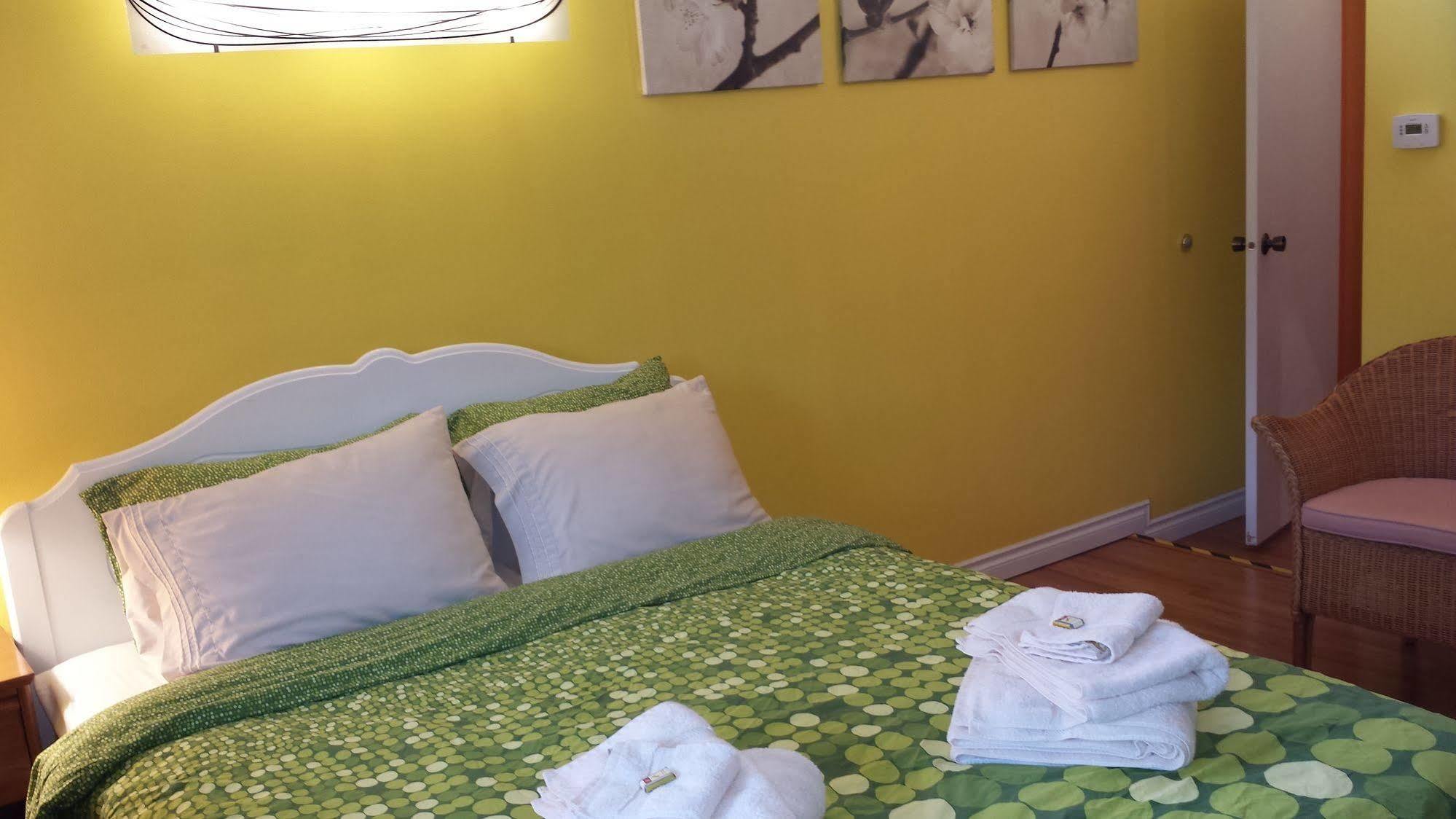 Guest house Hilltops Surrey