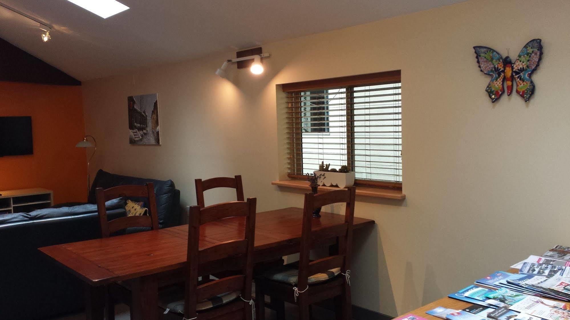 Hilltops Guest house Surrey