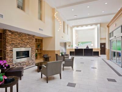 & East - Cloverdale By Ihg 3* Surrey