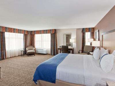 & East - Cloverdale By Ihg 3* Surrey