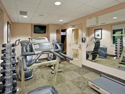 Hotel & East - Cloverdale By Ihg