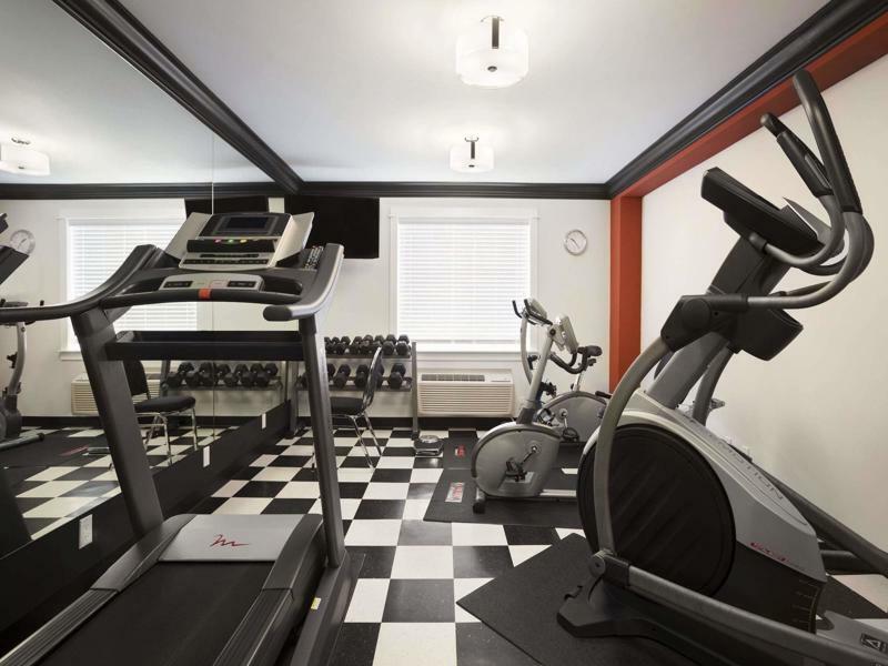 Ramada By Wyndham Surrey/langley 3* Surrey