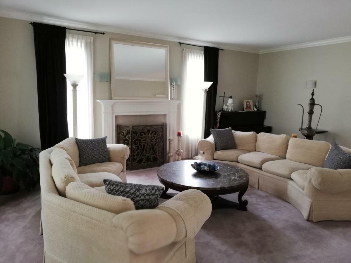 White Rock Pacific Guest house
