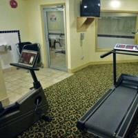 Western Peace Arch Hotel Surrey