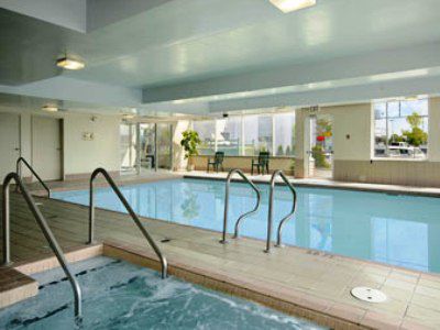 Ramada By Wyndham Surrey/langley Hotel