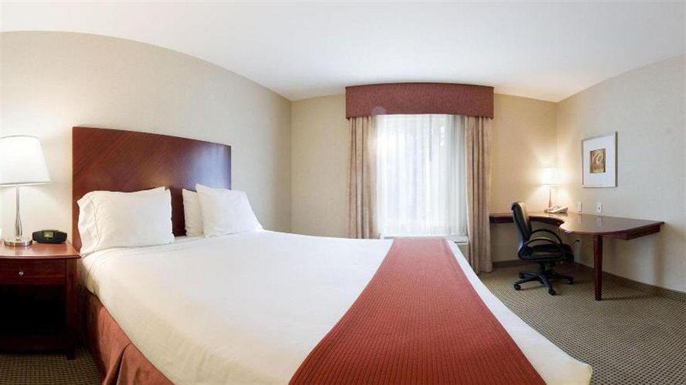 Express And By Ihg Hotel Surrey