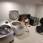 Private Room And Washroom In Surrey