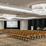 Sheraton Vancouver Guildford Hotel
