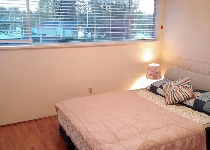 Guildford Stay Near Downtown