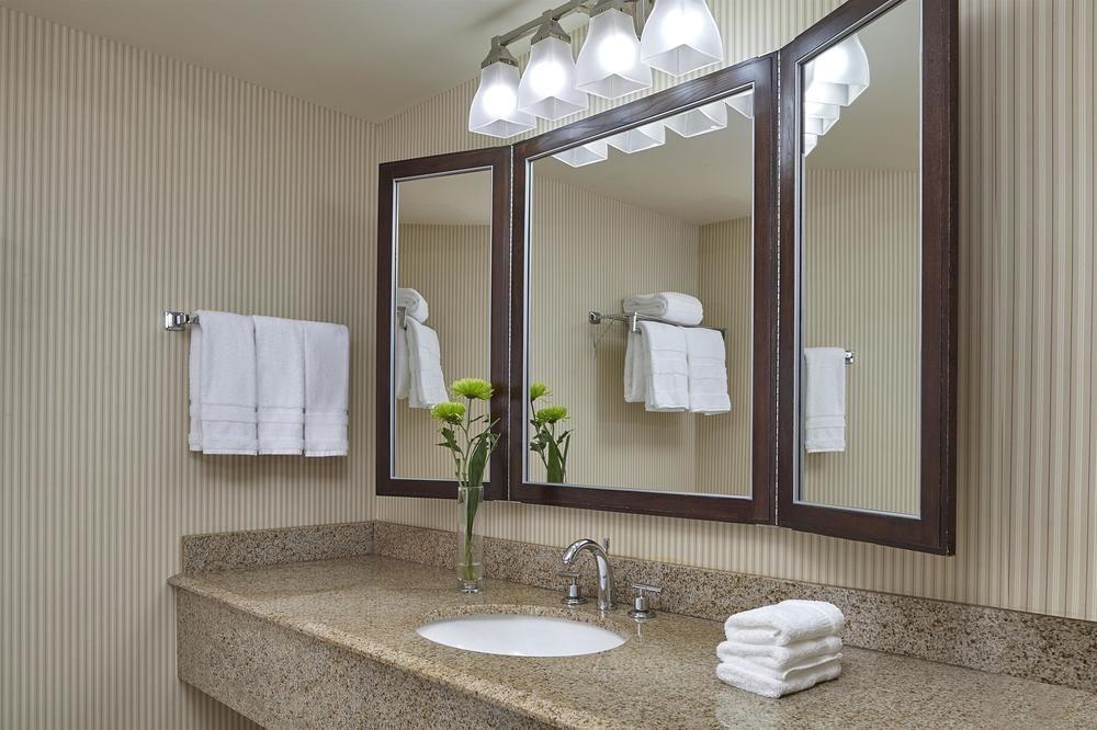 Sheraton Vancouver Guildford Surrey