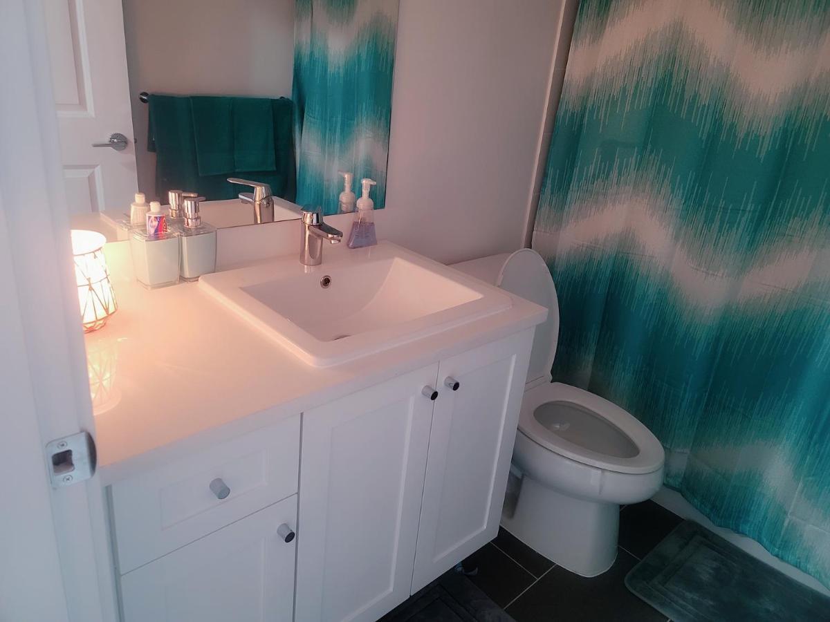 Private And Washroom In *