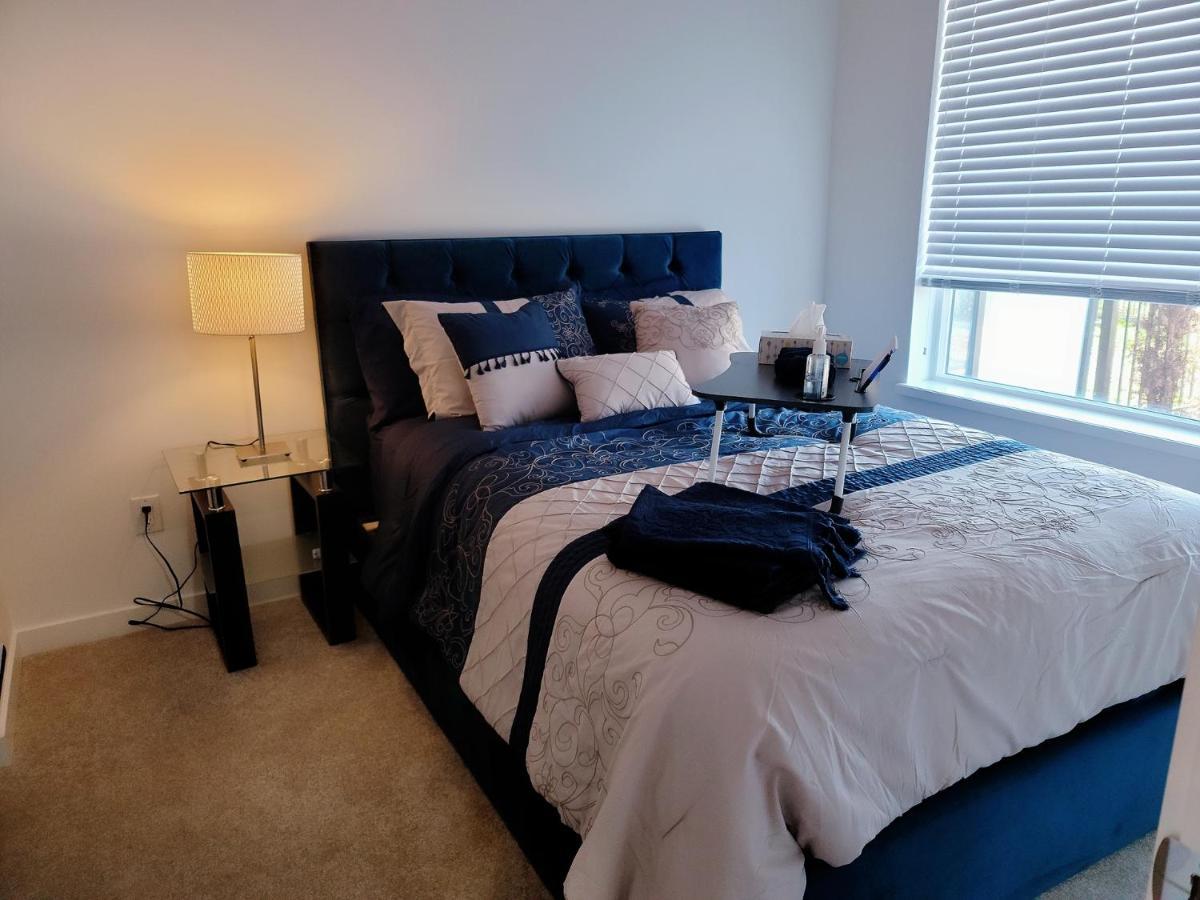 Private And Washroom In Apartment