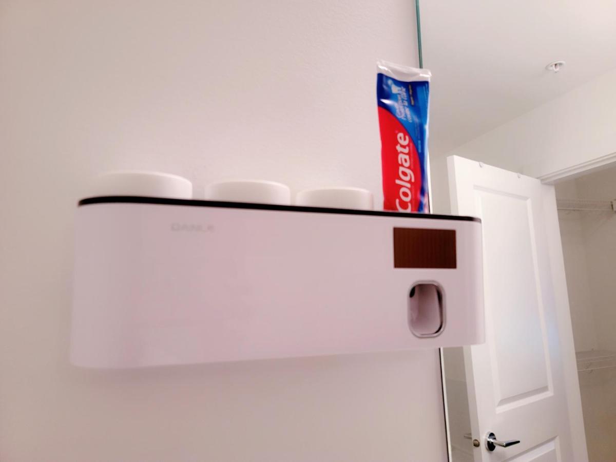 Private And Washroom In Surrey