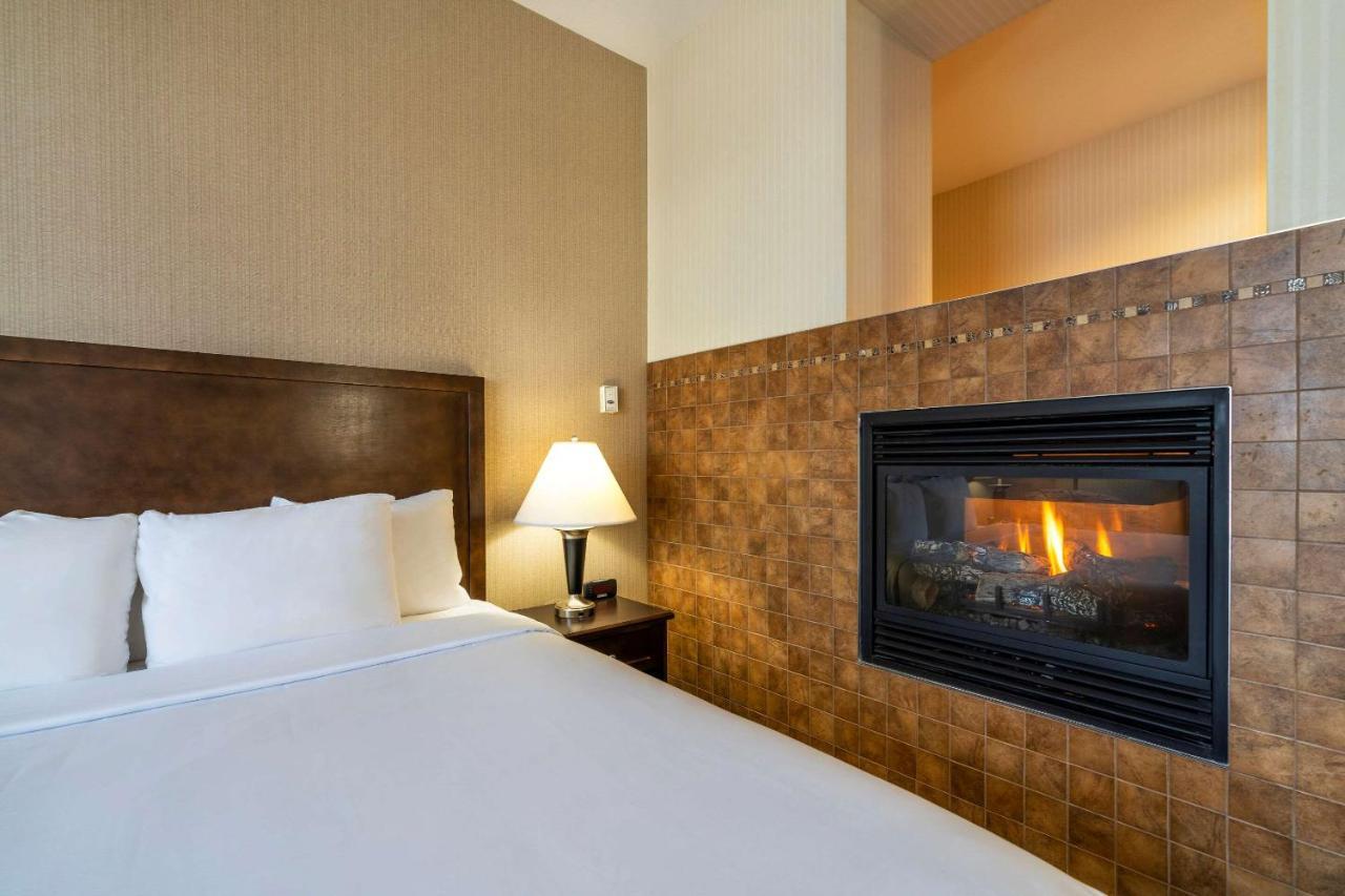 Hotel Comfort & Surrey