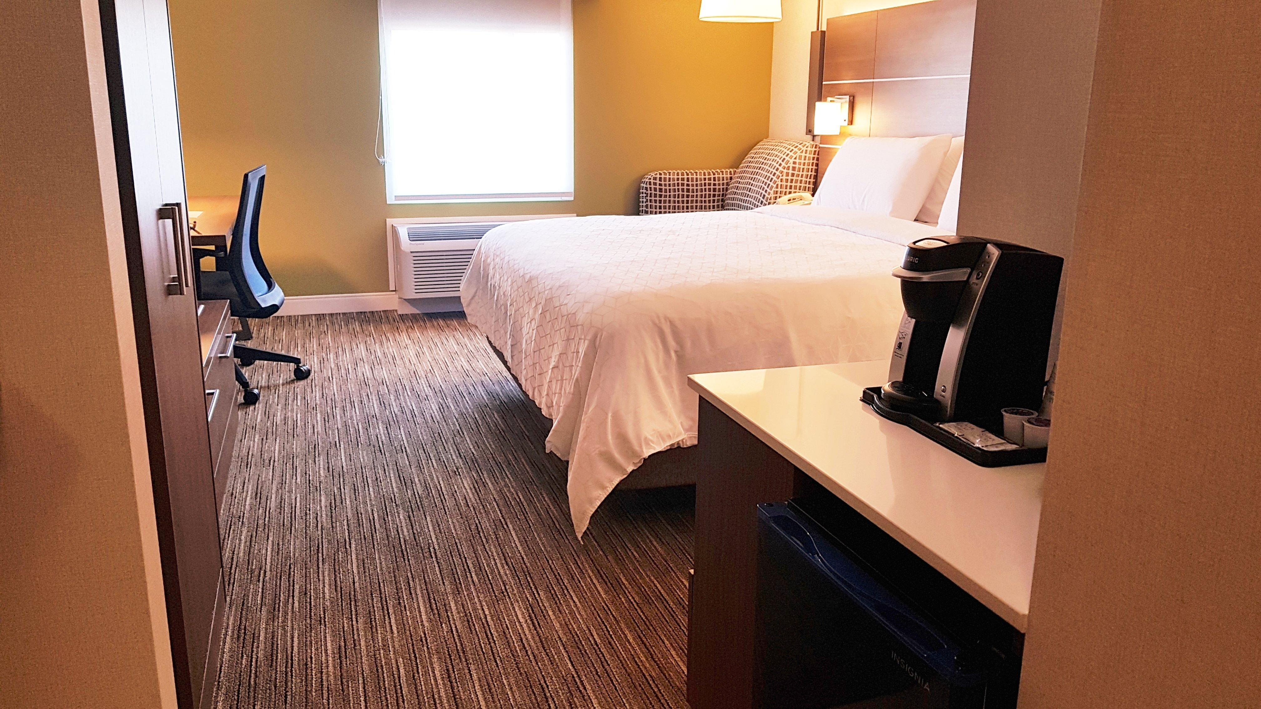 Express And By Ihg Hotel 2*