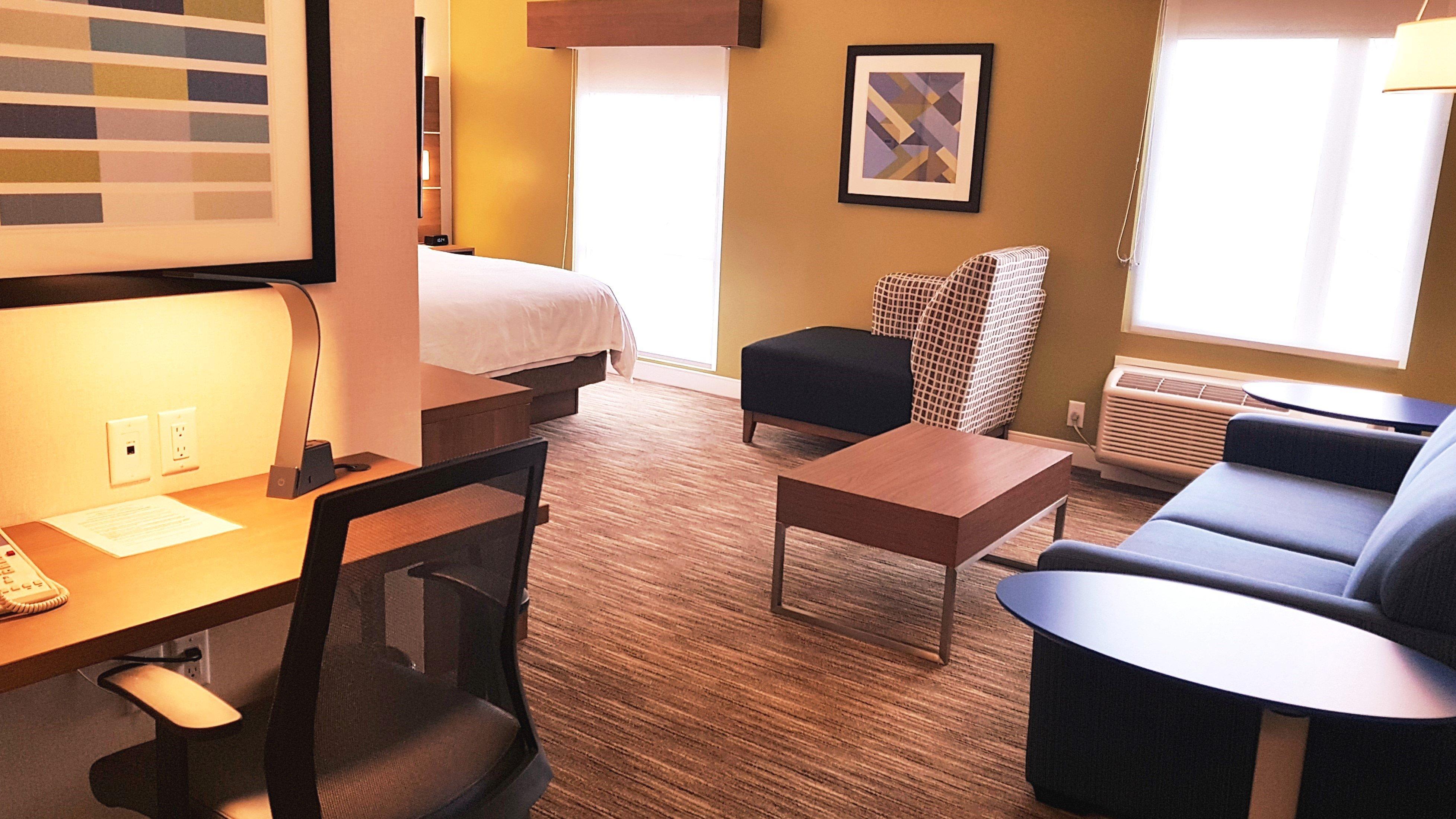 Express And By Ihg Hotel 2*
