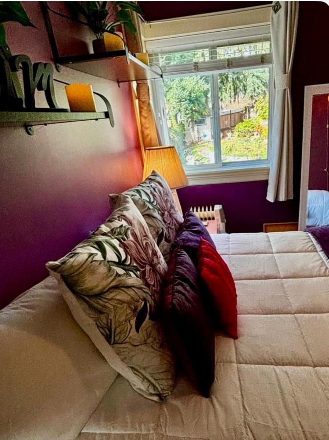 Spacious & Comfortable, Private Queen & Bath In West Cloverdale * Surrey