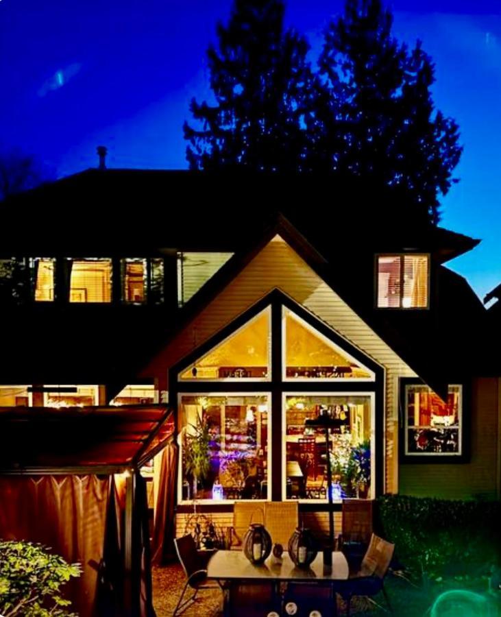 Spacious & Comfortable, Private Queen & Bath In West Cloverdale * Surrey